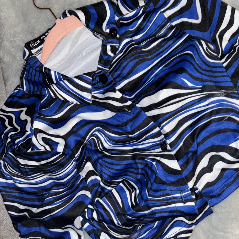 Shein Long Sleeve Groovy Print
